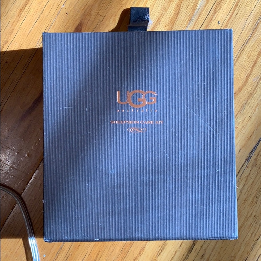 UGG boot cleaner